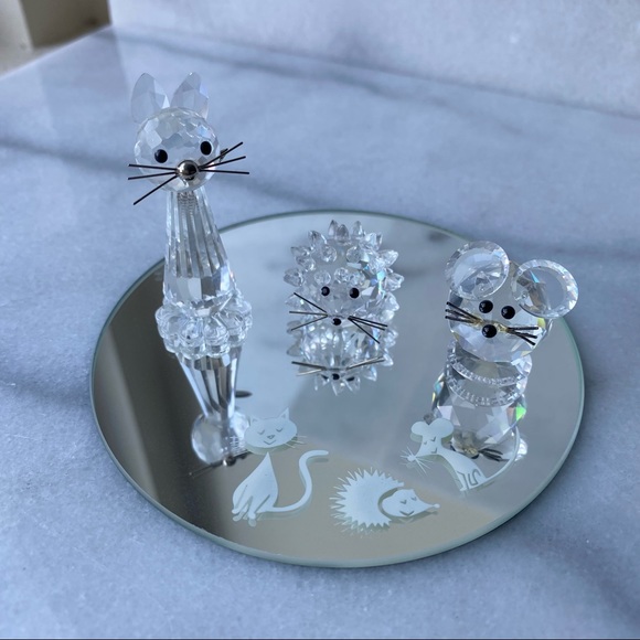 Swarovski Retired Set of 3: Cat, Mouse & Hedgehog on Matching Mirror Base - Picture 3 of 10